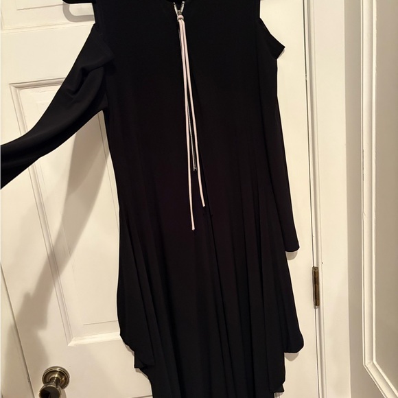 Joseph Ribkoff Black Cold Shoulder Jumpsuit, size 6 - Picture 9 of 10